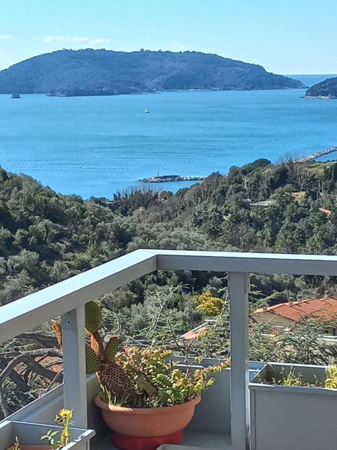 Vista Sul Blu ,Baia Blu, Lerici Apartment Екстериор снимка